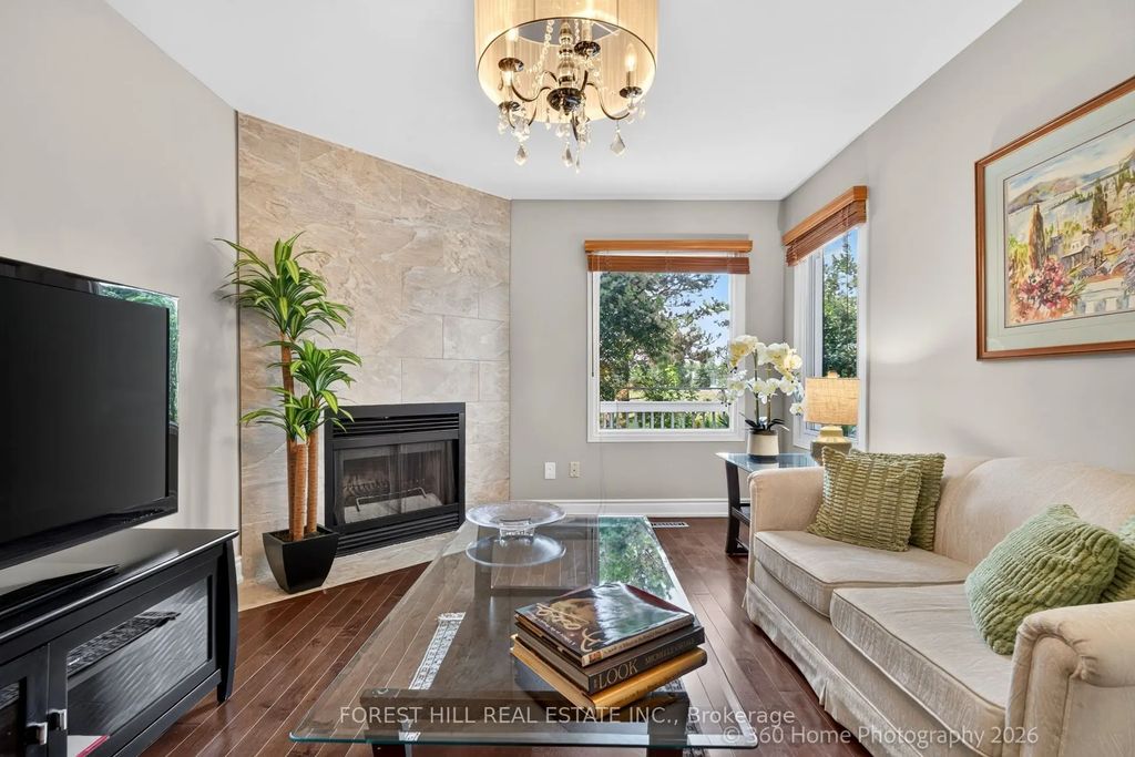 6108 Osprey Boulevard, Mississauga