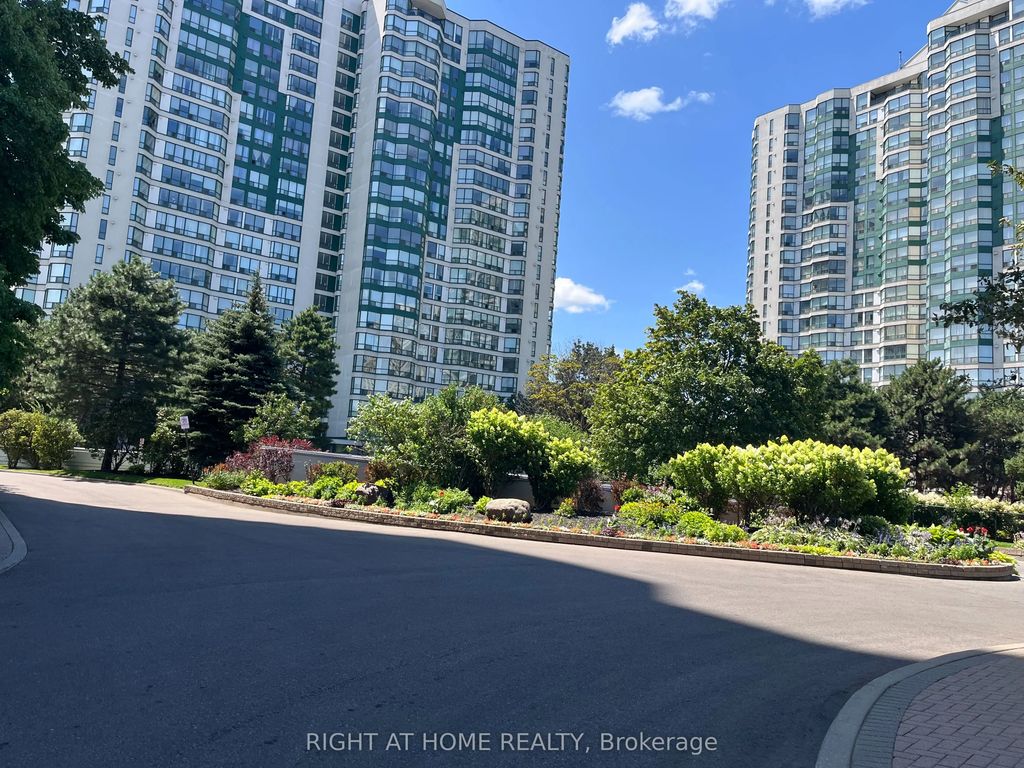 4450 Tucana Crt 1003 Court 1003, Mississauga