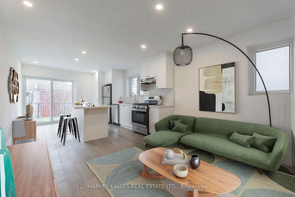 210 Christie Street 2, Toronto C02