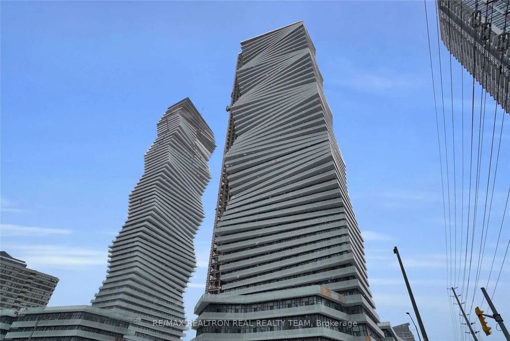 3900 Confederation Parkway 316, Mississauga
