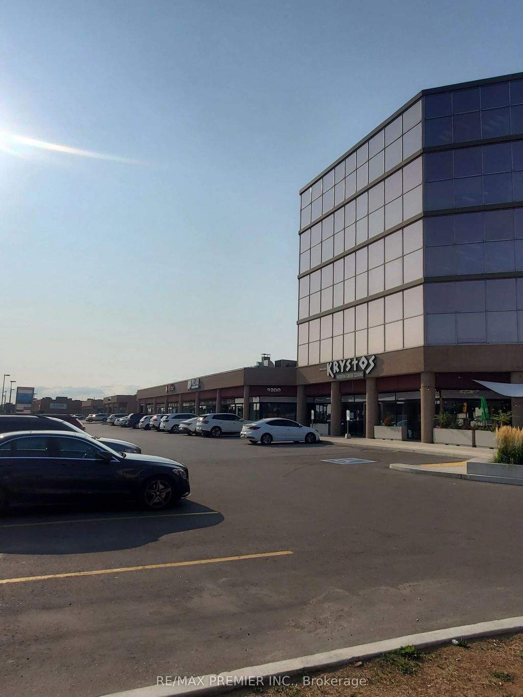 3220 Dufferin Street 13 & 14, Toronto W04