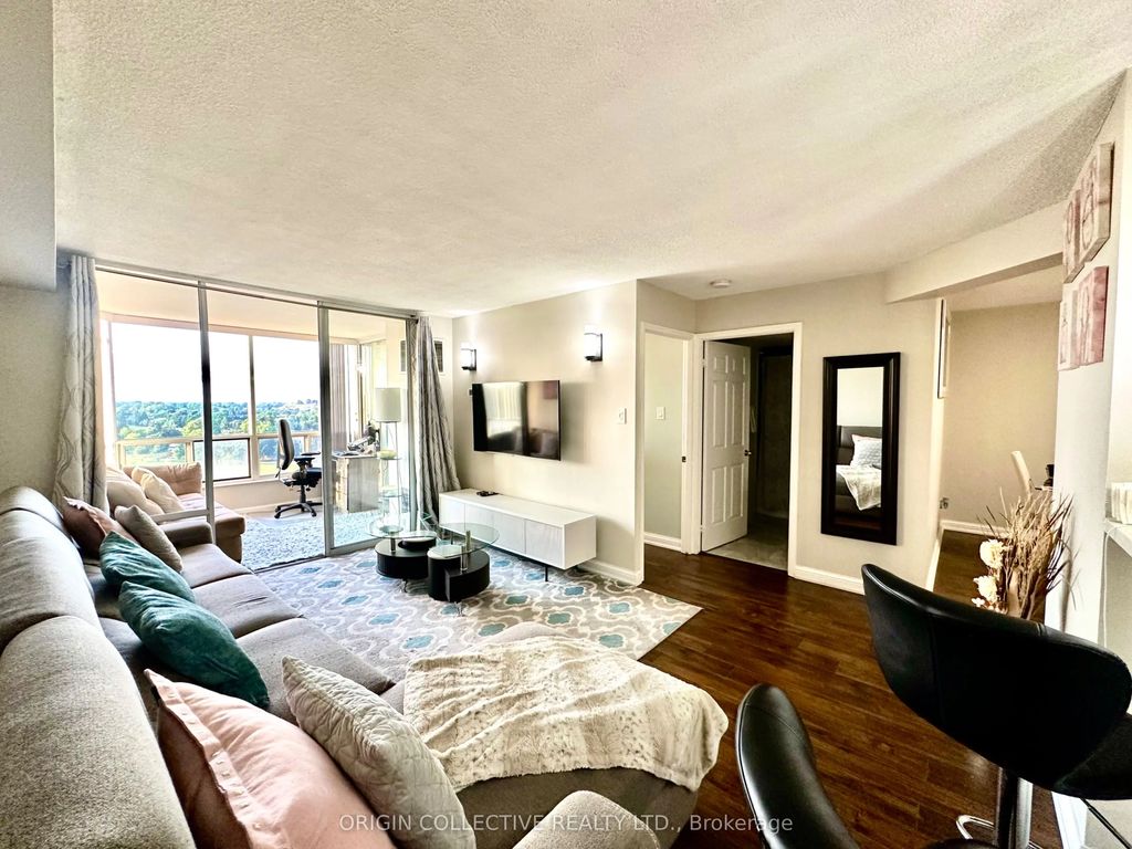 24 Hanover Road 905, Brampton