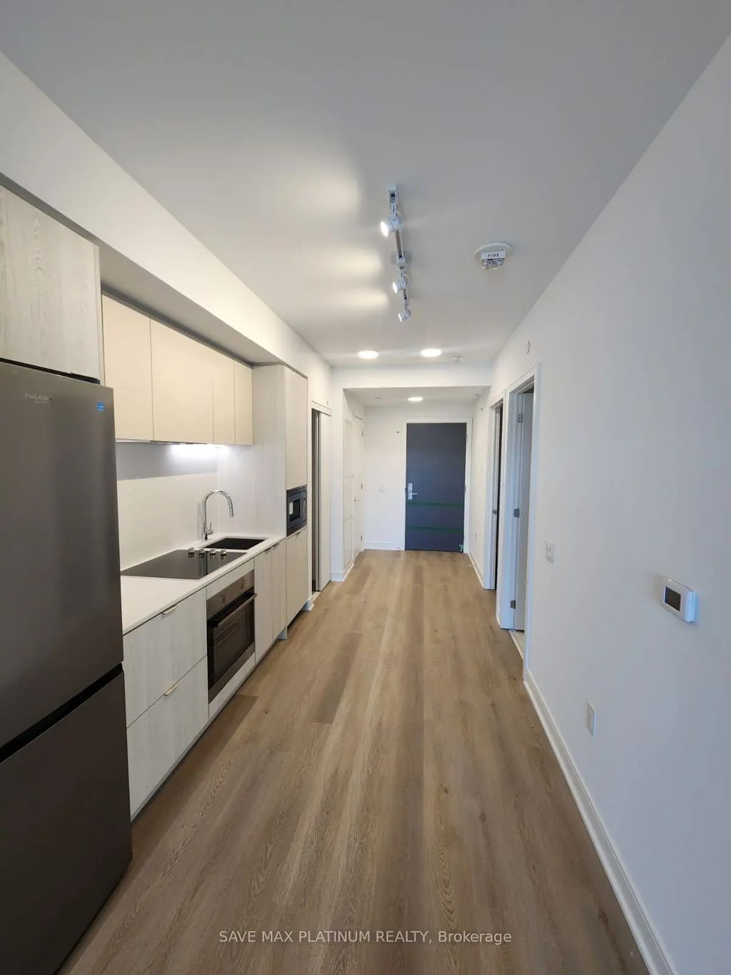 86 Dundas Street E 407, Mississauga