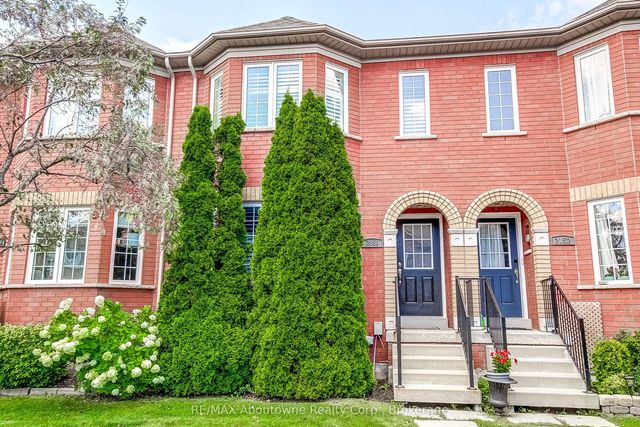 2150 Forest Gate Park, Oakville