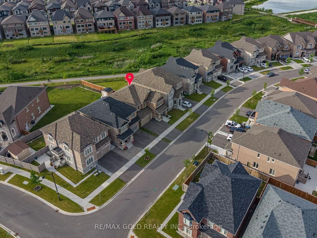 66 Puffin Crescent, Brampton