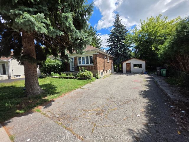 9 Rogers Road, Brampton