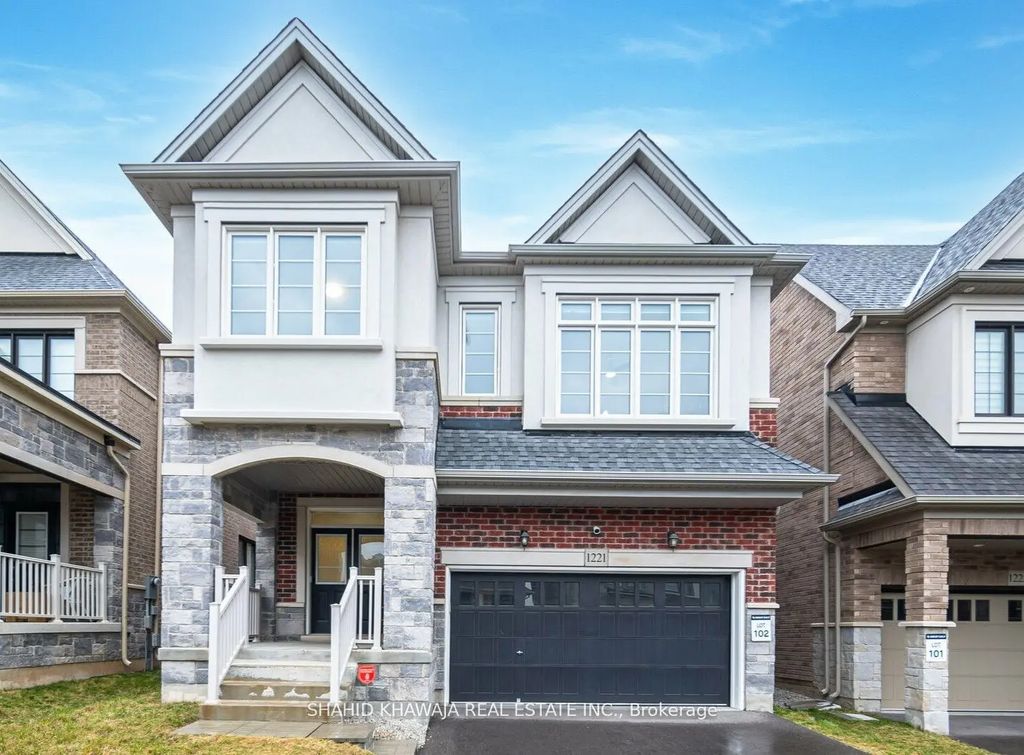 1221 Raspberry Terrace, Milton