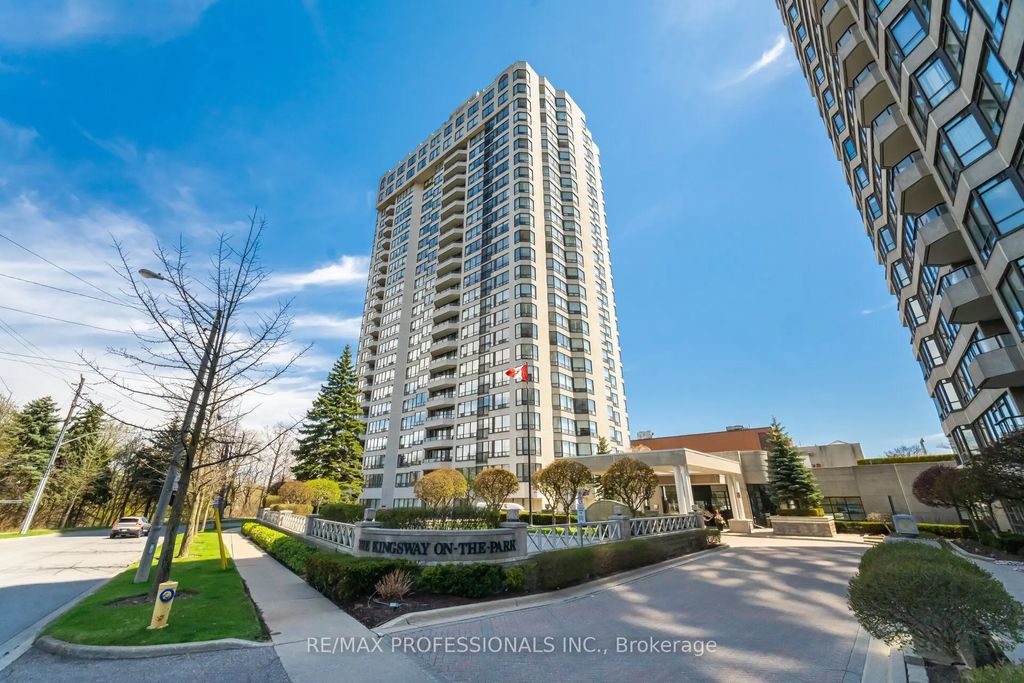 1 Aberfoyle Crescent 1411, Toronto W08