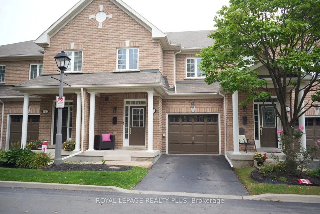 2410 Woodward Avenue 10, Burlington