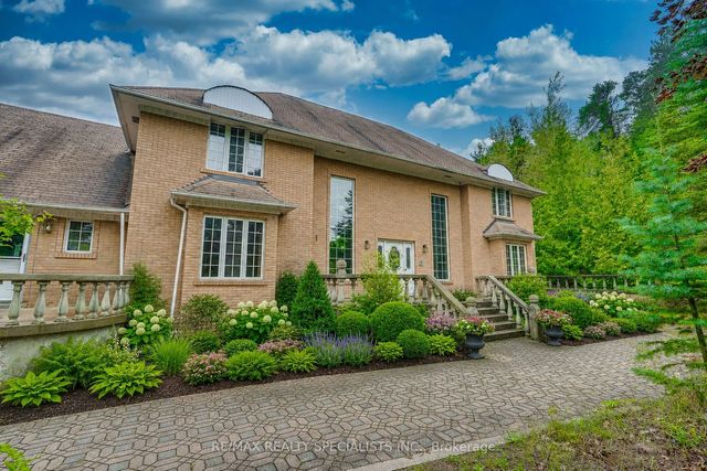 11 Prince Andrew Drive, Caledon