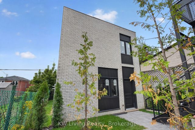 6 Kirknewton Road Garden Suite, Toronto W03