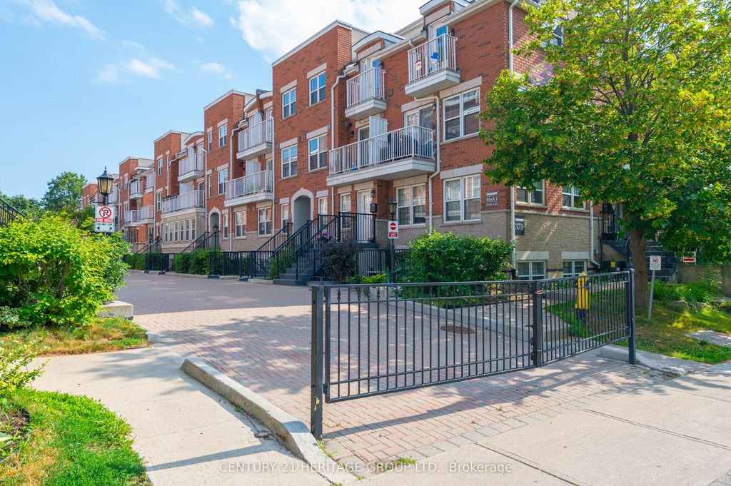 37 Four Winds Drive 24, Toronto W05