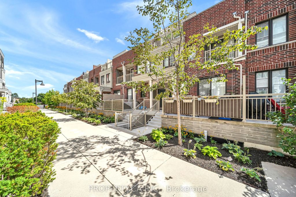 135 Long Branch Avenue 7, Toronto W06