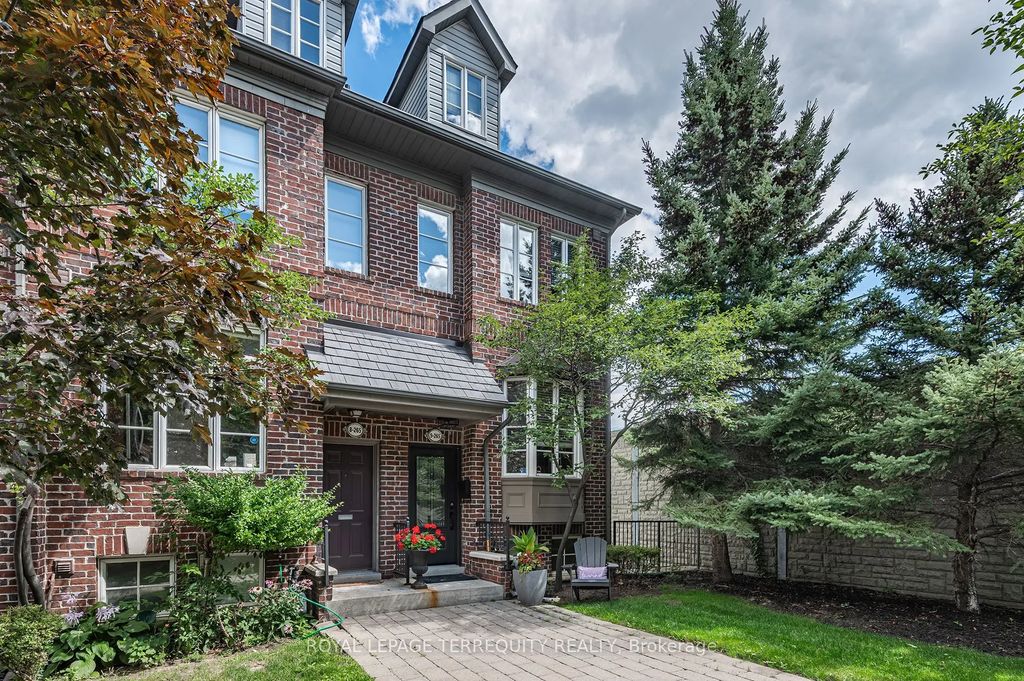 265 Van Dusen Boulevard 9, Toronto W08