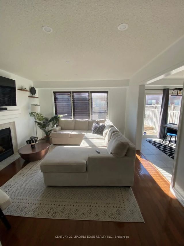 71 Jessop Drive, Brampton