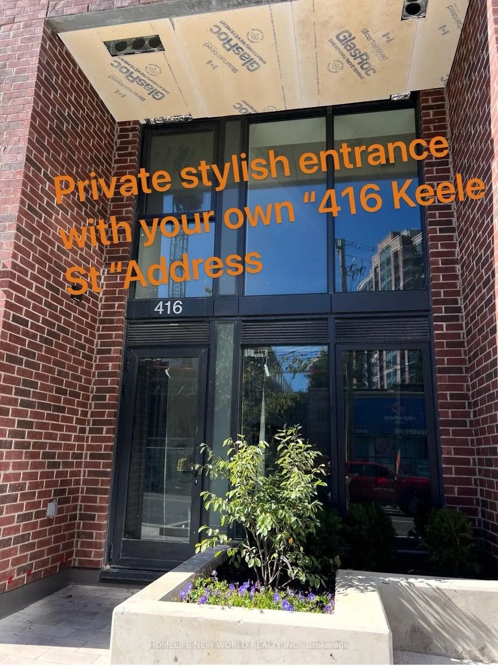 1 Vine Avenue 102, Toronto W02