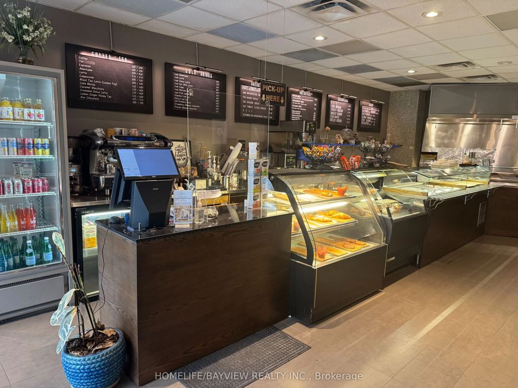 4800 Dufferin Street 103, Toronto W05