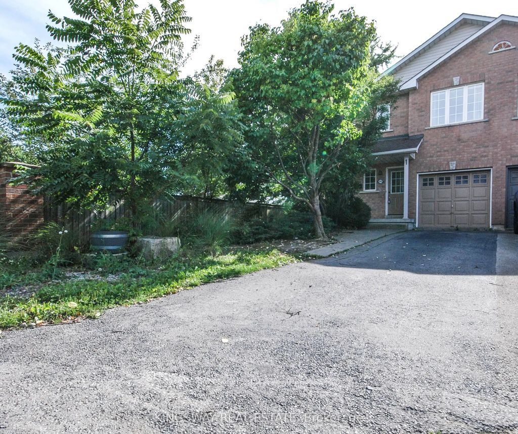 610 Angela Court, Burlington