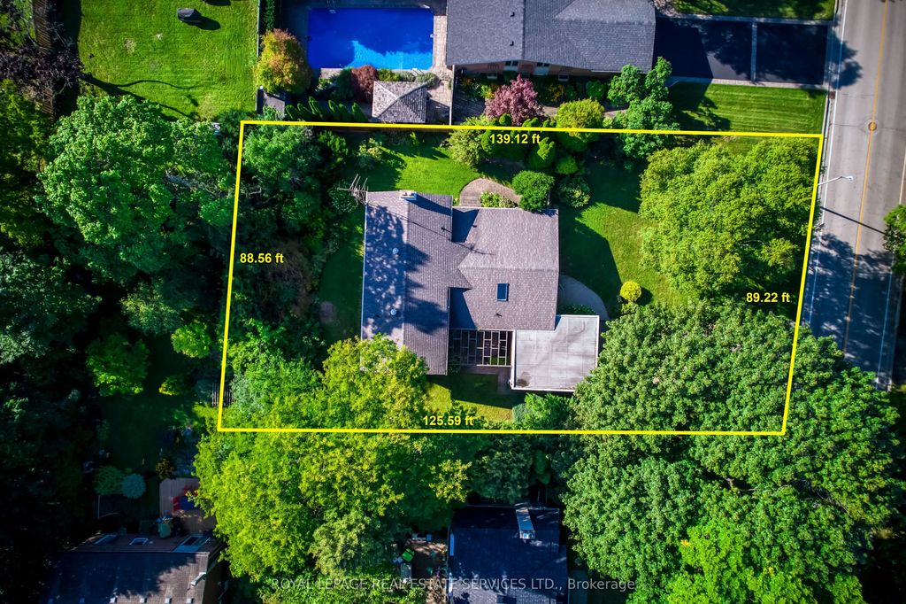 130 Solingate Drive, Oakville