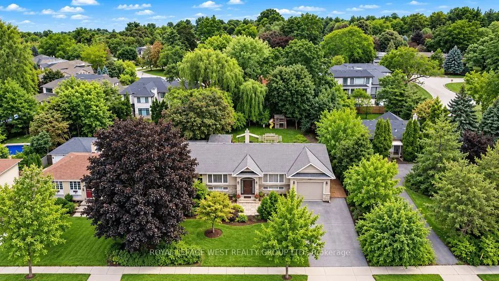 1422 Rebecca Street, Oakville