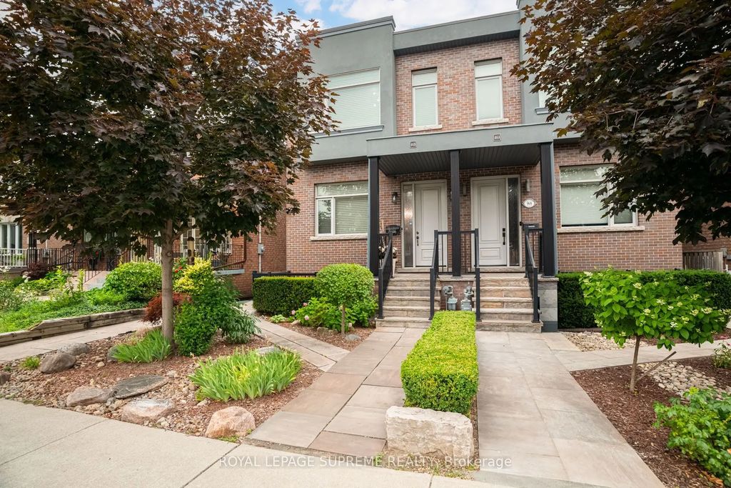46b Strathnairn Avenue, Toronto W04