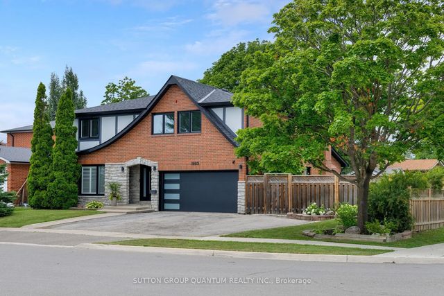 1883 Bough Beeches Boulevard, Mississauga