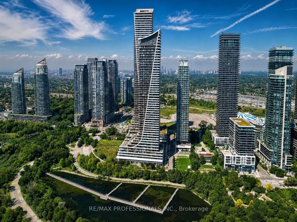20 Shore Breeze Drive 1107, Toronto W06