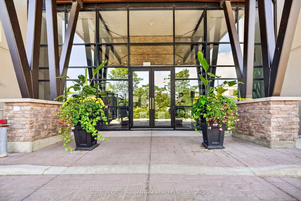 128 Garden Drive 214, Oakville
