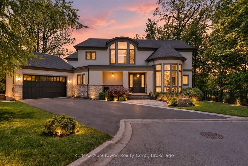 456 Lakeshore Road W, Oakville