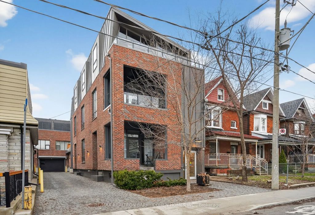50 Bartlett Avenue 7, Toronto W02