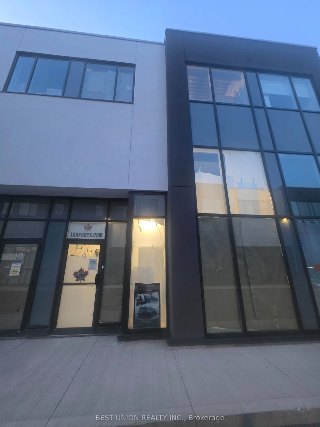 5270 Solar Drive 9, Mississauga