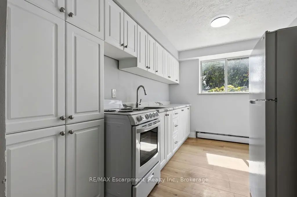 2393 New Street 103, Burlington