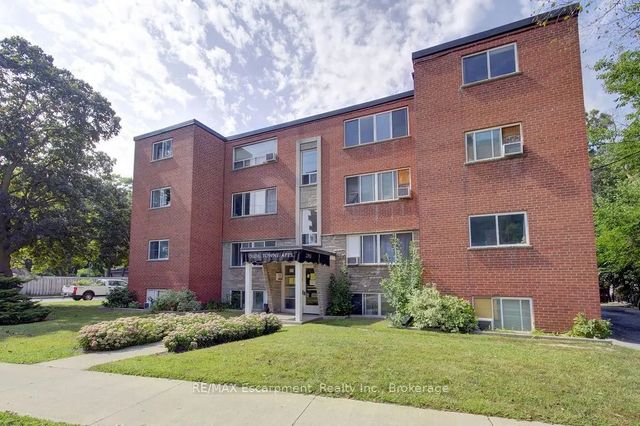 2393 New Street 402, Burlington
