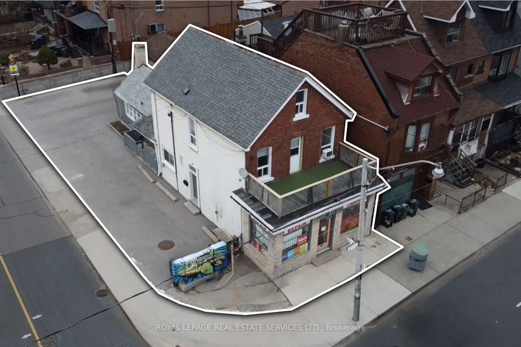 1160 Dufferin Street, Toronto W02