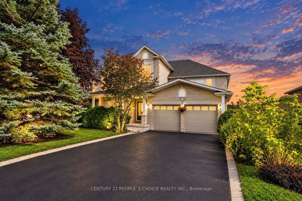 43 Strawberry Hill Court, Caledon
