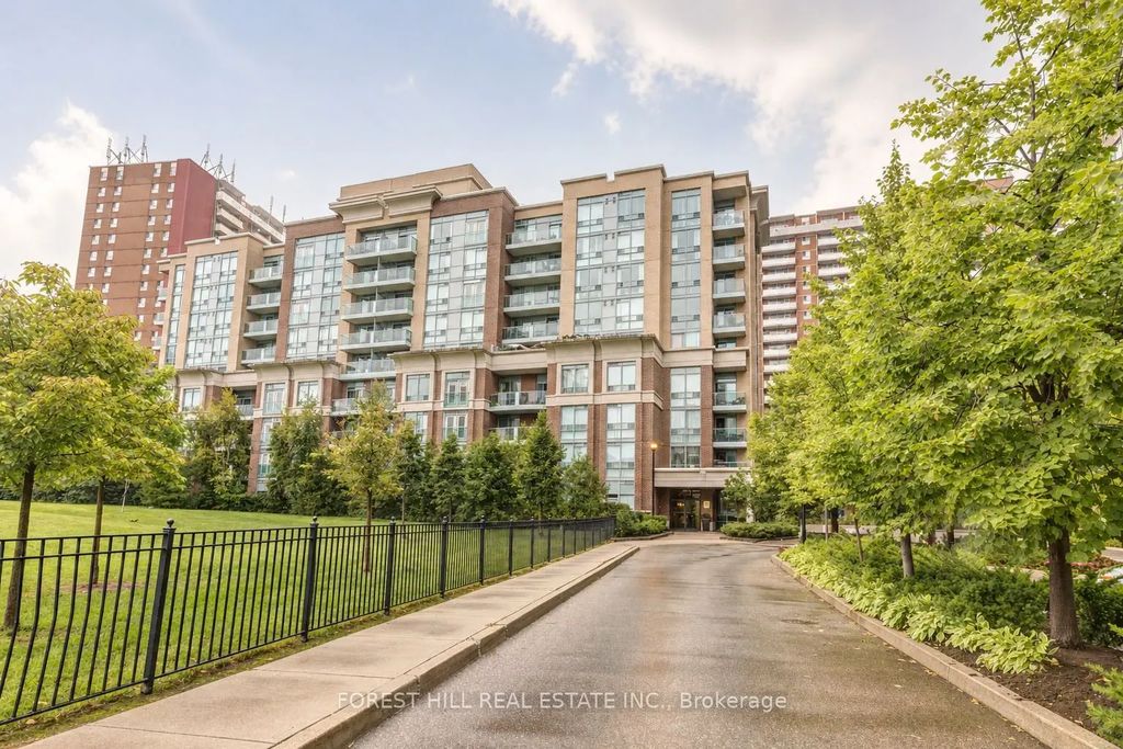 17 Michael Power Place 709, Toronto W08