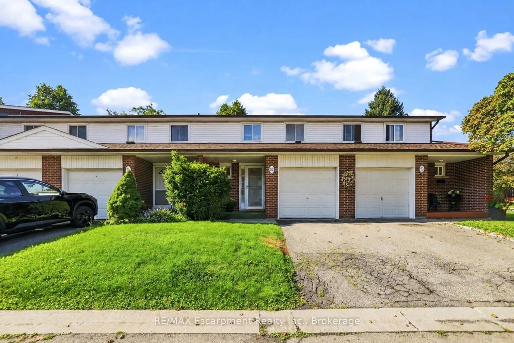 2380 Bromsgrove Road 52, Mississauga