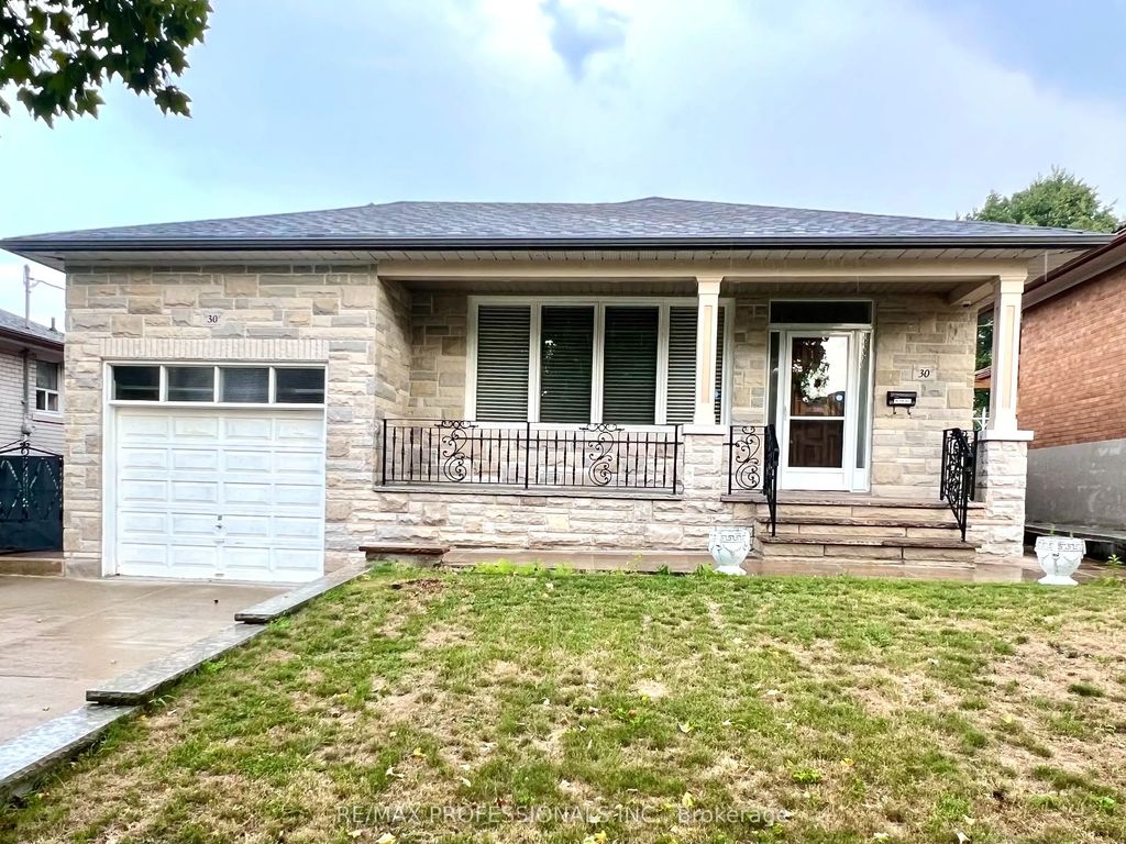 30 Lemonwood Drive, Toronto W08