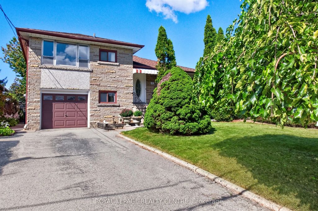 22 Euphrasia Drive, Toronto W04