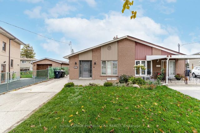 49 Gulfstream Road E, Toronto W05