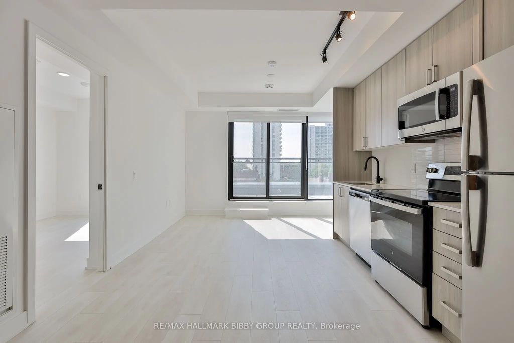 758 Dovercourt Road 405, Toronto W02