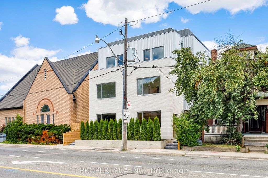301 Keele Street Unit #2, Toronto W02