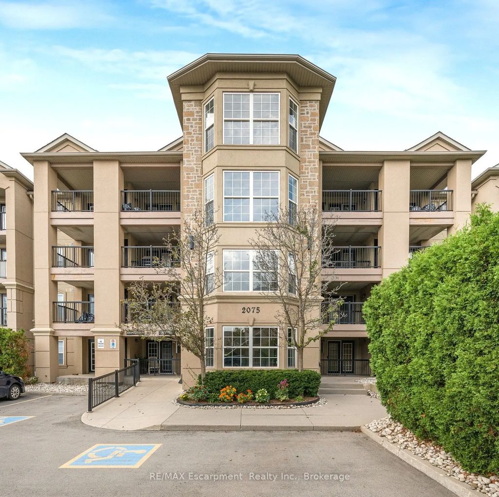 2075 Appleby Line 102, Burlington