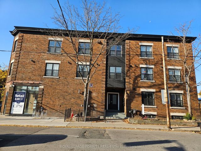 254 Armadale Avenue 3, Toronto W02