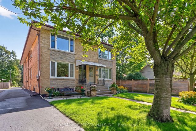 31 Long Branch Avenue, Toronto W06