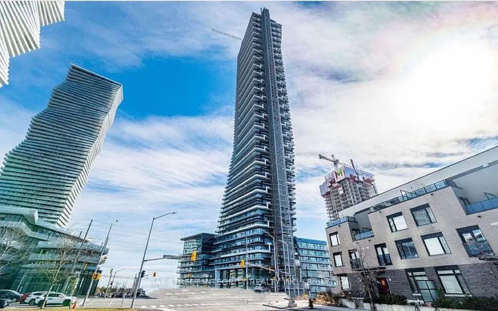 448 Burnhamthorpe Road W 5104, Mississauga