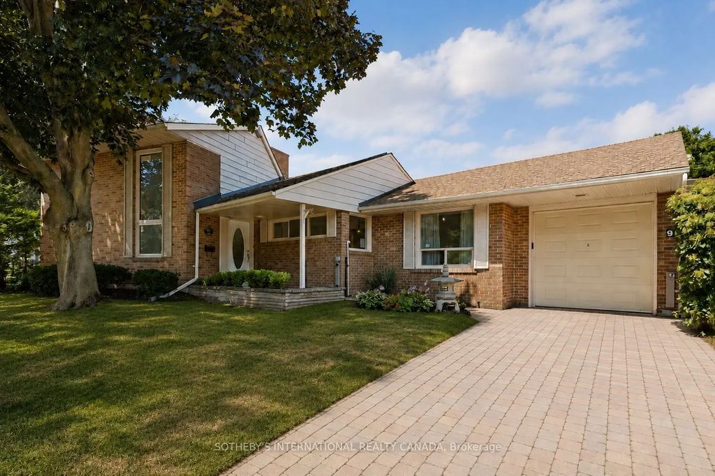 9 Babington Court, Toronto W08