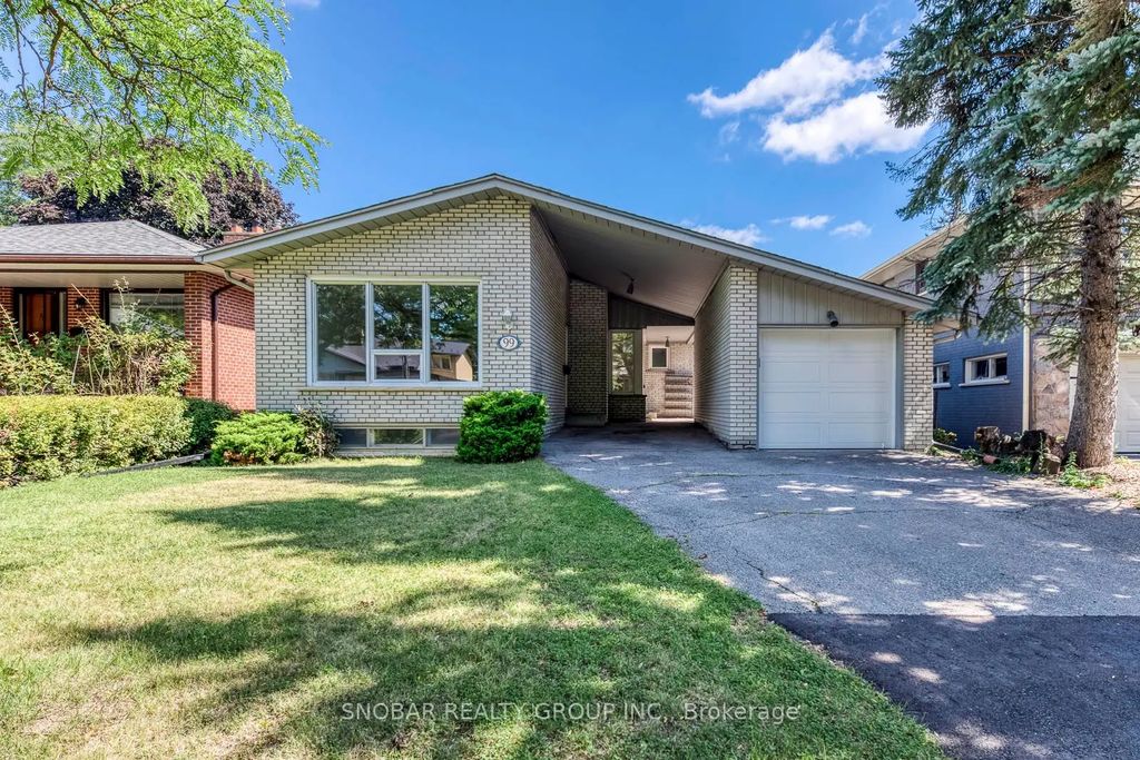 99 Sun Row Drive, Toronto W09