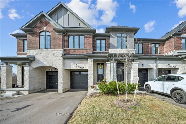 2092 Ellerston Common, Burlington