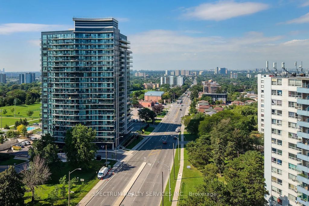 1461 Lawrence Avenue 307, Toronto W04